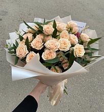 Букет Кремовые розы Латте в Синегорском