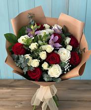 Букет цветов из:  Розы и Альстромерии в Синегорском