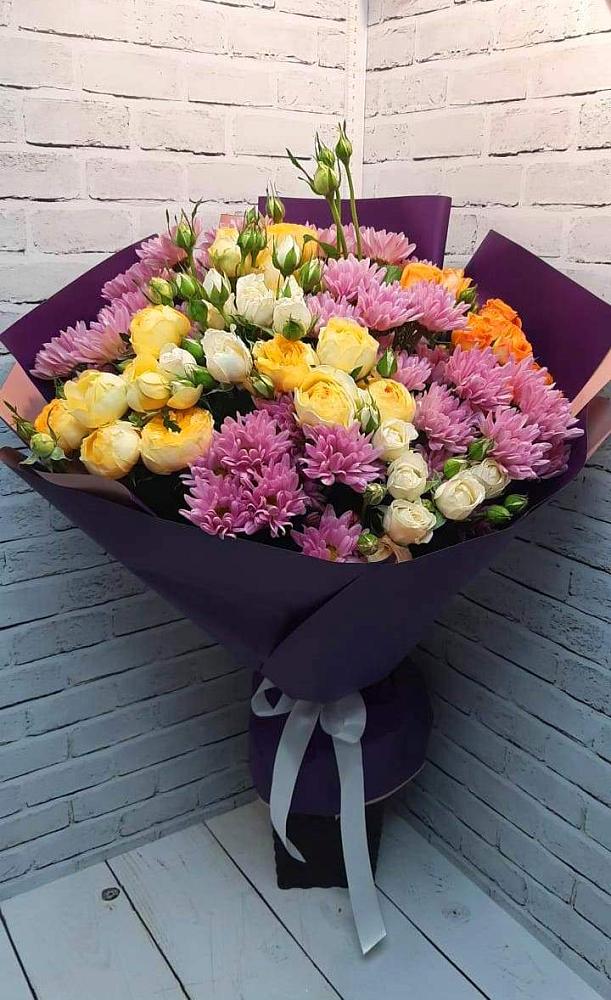 Букет цветов из: Хризантемы и Розы в Синегорском