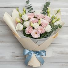 Букет цветов из:  Лизиантусы #REPLACE_PRED# Синегорском
