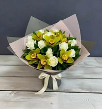 Букет цветов из:  Орхидеи и Розы в Синегорском