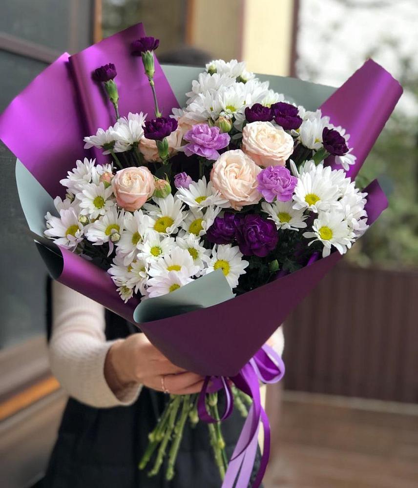 Букет цветов из: Хризантемы, Гвоздики и Розы в Синегорском