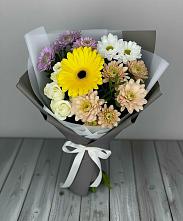 Букет цветов из:  Розы, Герберы и Хризантемы в Синегорском