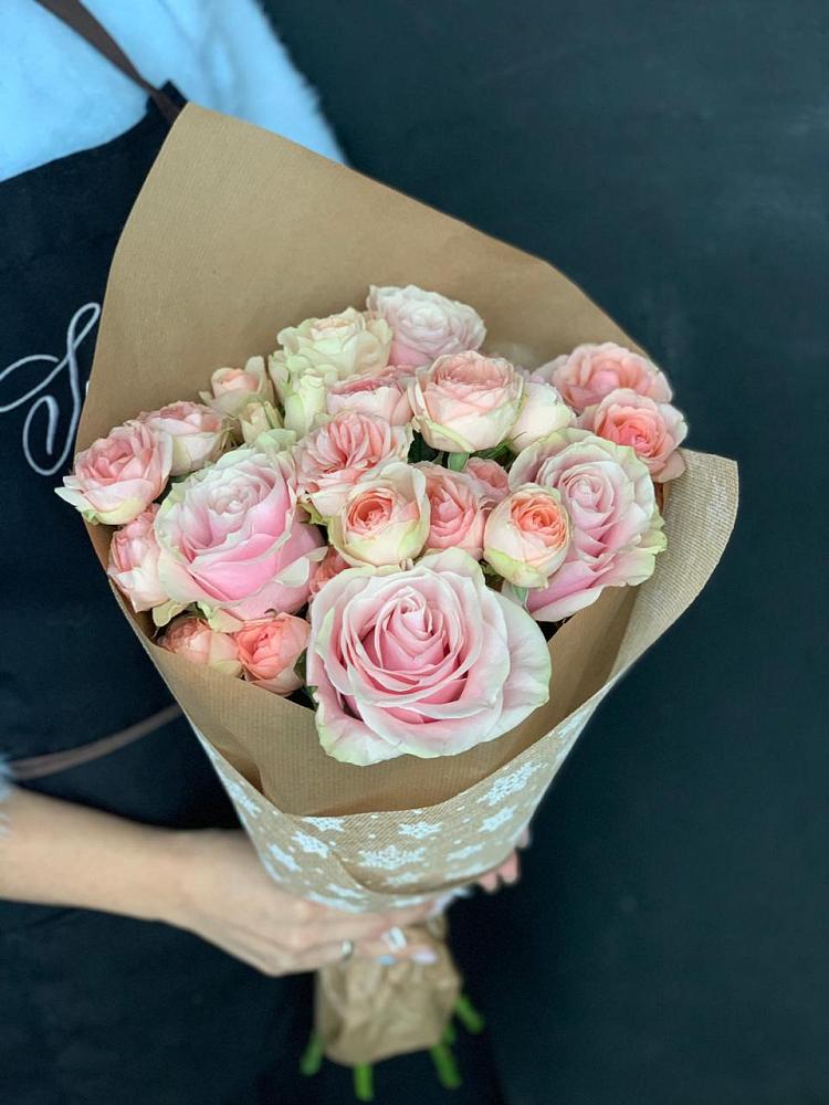 Букет цветов из: Хризантемы и Розы в Синегорском