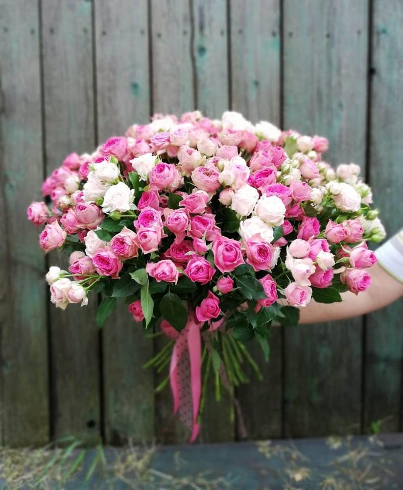 Букет Розовые кустовые розы Натали и Лав Лидия в Синегорском