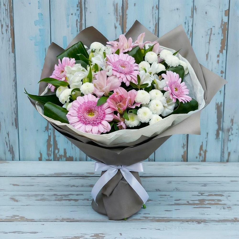 Букет цветов из: Герберы, Альстромерии и Хризантемы в Синегорском
