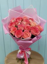 Букет 15 Розовых роз Равель в Синегорском