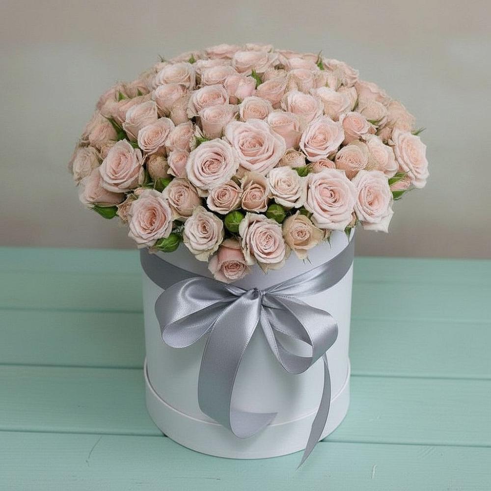 Цветочная композиция из Розы в шляпной коробке в Синегорском